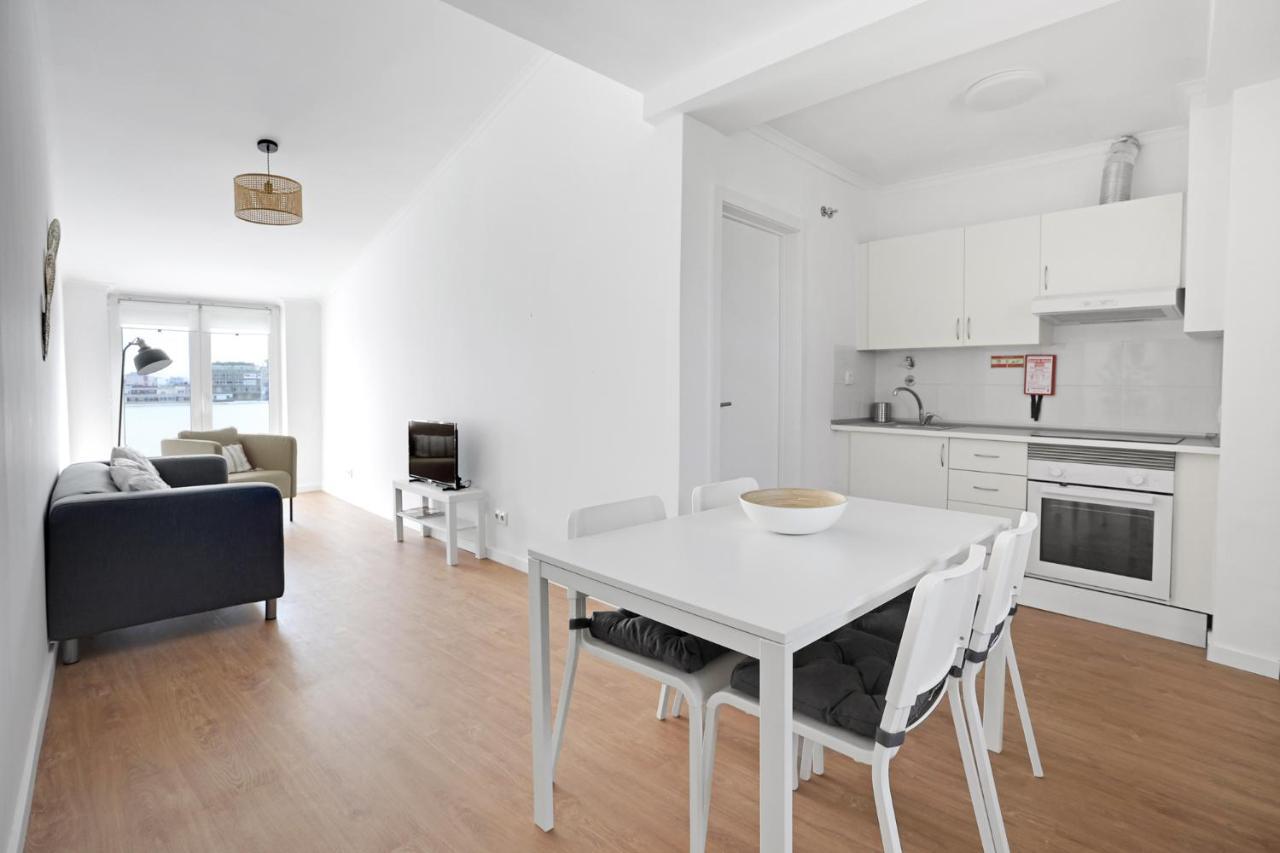 Sunny 2 Bedroom Apartment In Almada - Balconies With River View Exteriér fotografie
