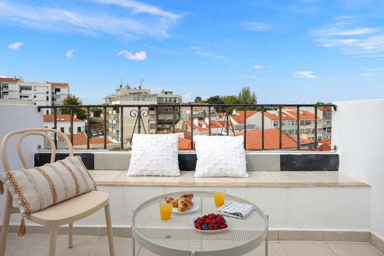 Sunny 2 Bedroom Apartment In Almada - Balconies With River View Exteriér fotografie